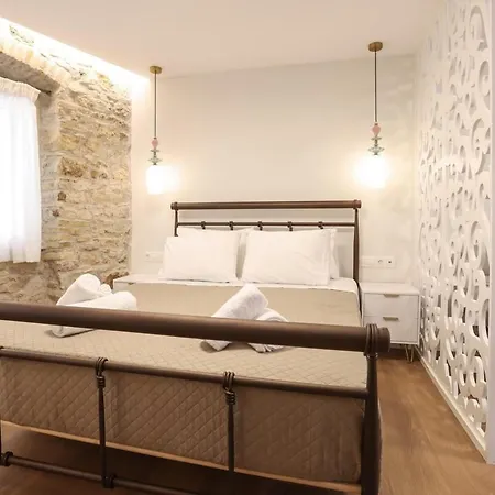 Nonna Christina, Corfu Old Town * Corfu (city)