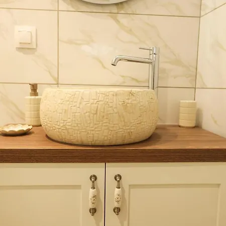 Nonna Christina, Corfu Old Town Apartament *